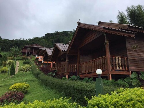 Phu Mok Dok Mai Resort, Забронировать Курортный отель Отели провинции Чианграй с парковкой, Парковка