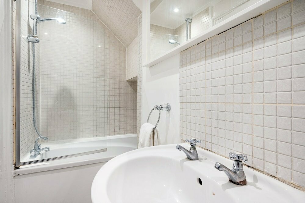 Modern apartment in Shepherds Bush