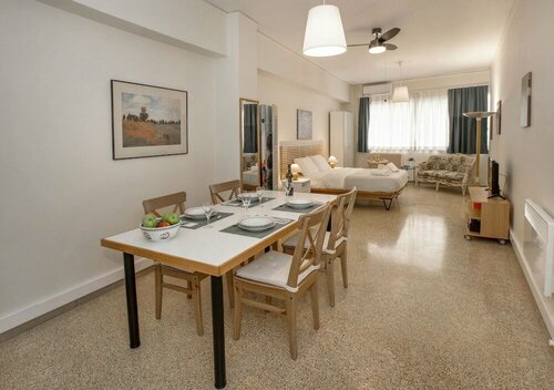 Central apartment on pedestrian street, Забронировать Апартаменты/квартира Апартаменты Афины, рядом с Institut Francais d' Athenes, Апартаменты/квартира