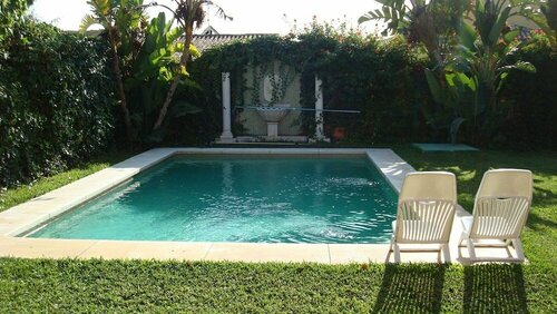 Large Beach Side Villa Near Marbella, Забронировать Вилла Марбелья Коста-дель-Соль