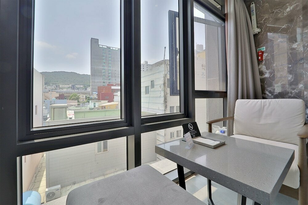 Yuna Hotel Business