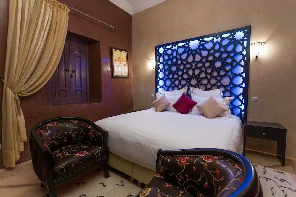 RIAD AZRUR