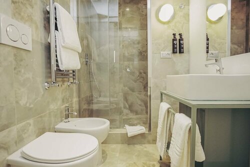 Moderno Hotel Roma, Забронировать Отель Вокзал Термини , рядом с Репубблика — Театро-делль-Опера