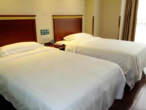 GreenTree Inn Nantong Rugao Haiyang Road Tiancheng Business Hotel, Prenota Hotel Hotel a Jiangsu con parcheggio, Parcheggio