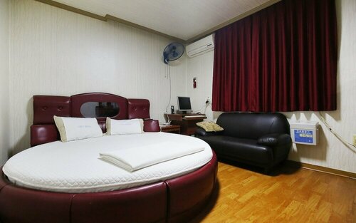 Grand Hotel Pyeongtaek, Забронировать Мотель Асан провинция Чхунчхон-Намдо