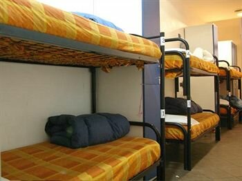 Youth Station Hostel, Забронировать Хостел Хостелы Рима, рядом с Мавзолей Святой Констанции, Хостел