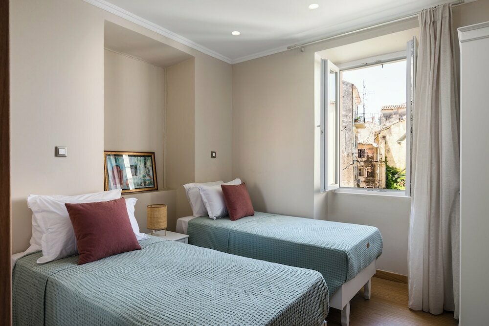 Mouragia Luxury Seaview Suite by Konnect