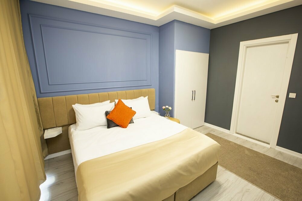 Taksim Square Leons Hotel