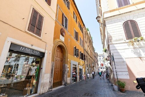 Rome As You Feel - Trevi Luxury Apartment, Забронировать Апартаменты/квартира Треви Рим, рядом с Театр Арджентина