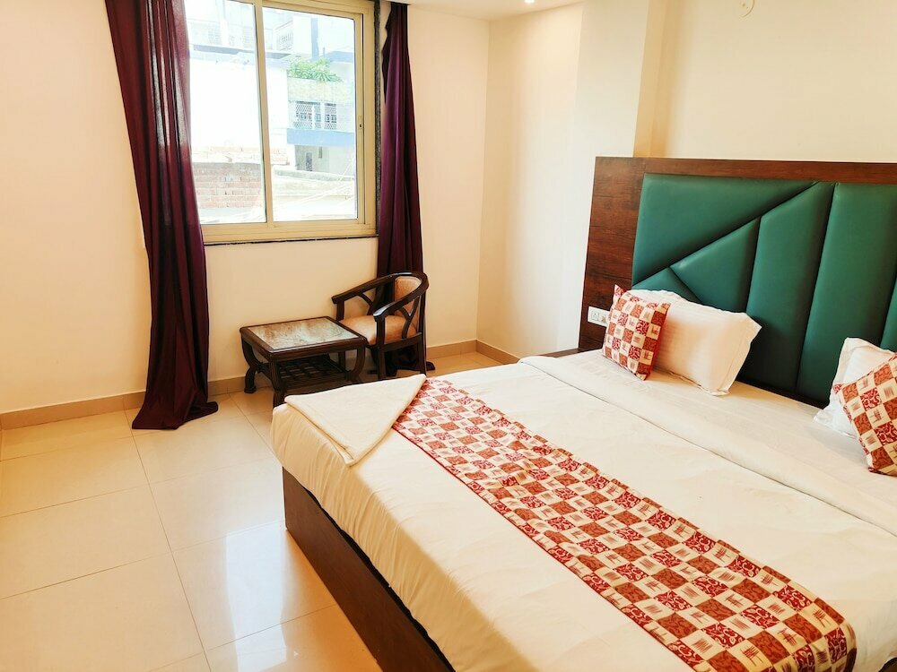 Hotel Ambience Delhi Airport
