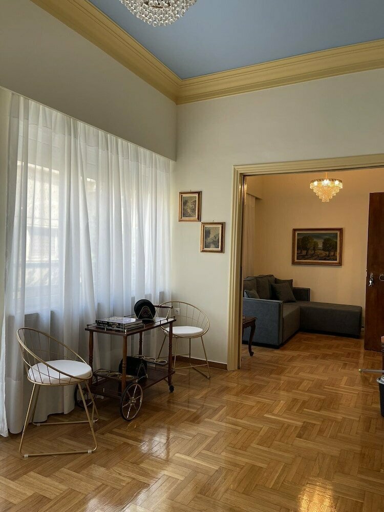 BMV APARTMENTS