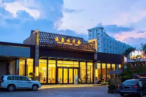 Sunrise Hot Spring Hotel, Rezerwuj Hotel Hotele w Jiangmen z parkingiem, Parking