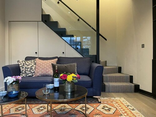 JOIVY Chic Mews house in S Kensington, Забронировать Дом для отпуска Виллы Большого Лондона, Вилла