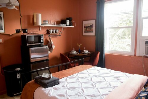 Beverly Boulevard! Cozy Studio! Sleeps 2!, Забронировать Апартаменты/квартира Лос-Анджелес Большой Лос-Анджелес
