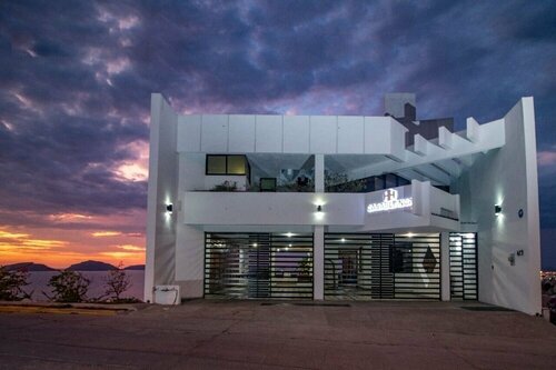 Casa Blanca By Hotel Hacienda, Rezervați Hotel Hoteluri în Sinaloa cu parcare, Parcare