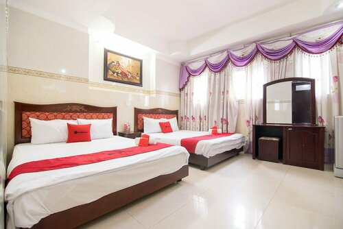 RedDoorz near Tan Son Nhat Airport, Забронировать Отель Ханой Муниципалитет Ханой, рядом с Hanoi Post Office