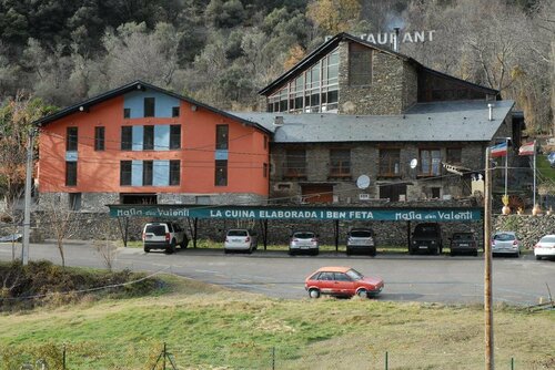 Masia d'en Valentí, Rezervați Hotel Anserall L'Alt Urgell