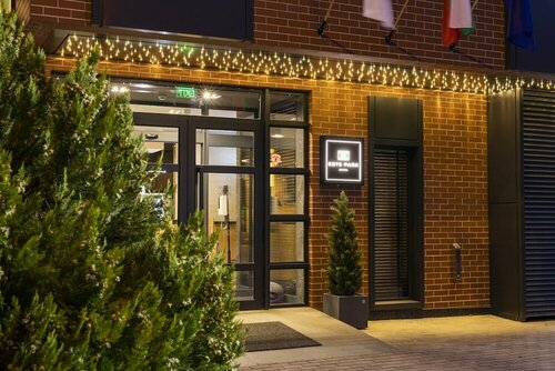 -- ESTE PARK HOTEL -- part of Urban Chic Luxury Design Hotels - Parking & Compliments - next to Shopping & Dining Mall Plovdiv, Varaa Hotelli Plovdiv hotellit, joissa on aamiainen, Aamiainen