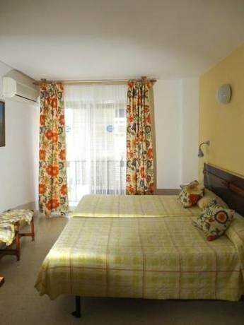 Hostal Altamar, Buchen Sie Hostel Hostels in Costa Tropical, Hostel
