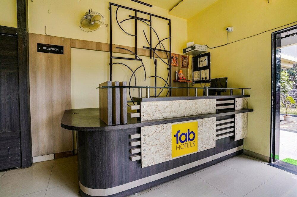 Fabhotel Hi Way Resort