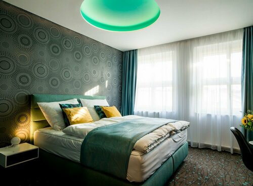 Rooftop Planet Prague Hotel, Забронировать Отель Отели Праги 3 звезды, рядом с Главный вокзал, 3*