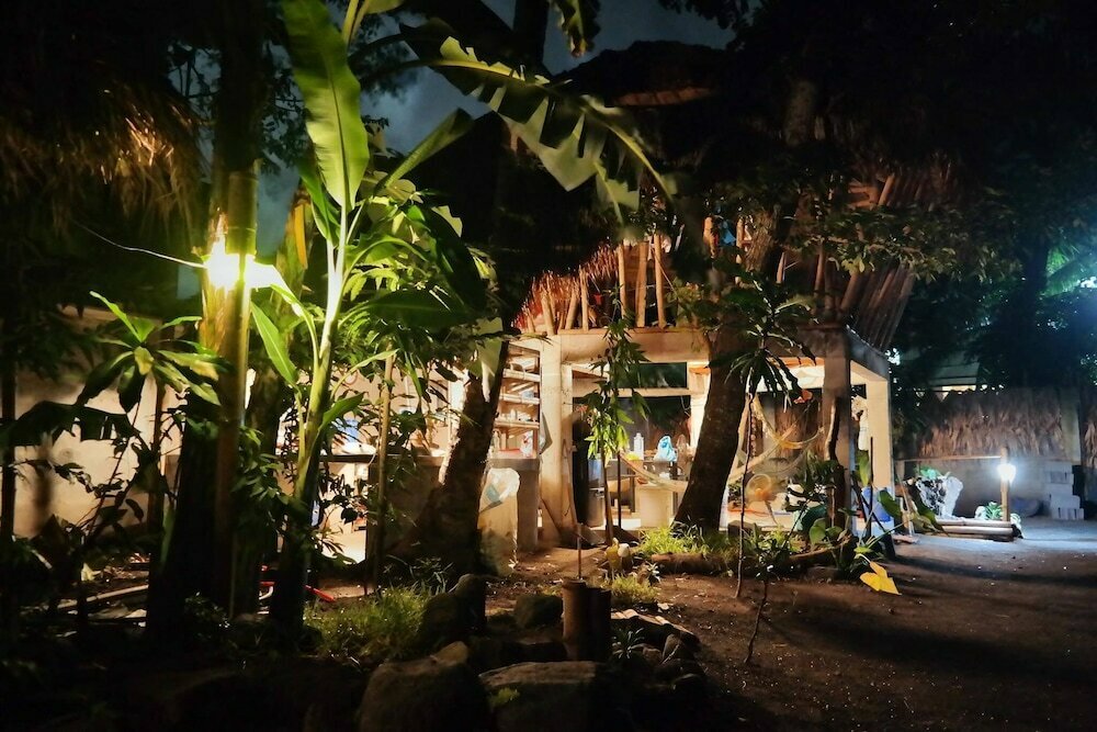 Dream-Big Eco Hostel