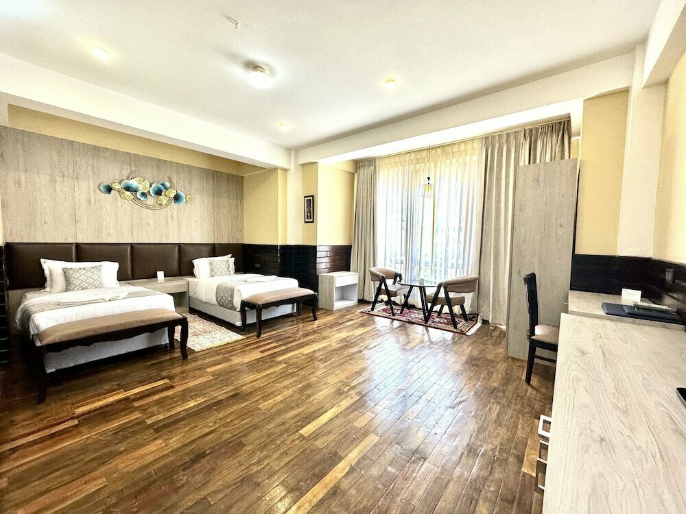 Silver Cloud Hotel