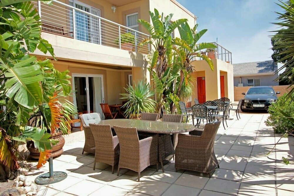 Kwantu Guesthouses