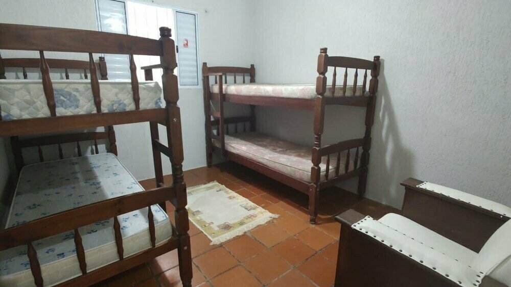 MON676 Casa ampla pimbolim e bilhar