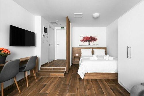 Ultima Suites, Nilie Hospitality MGMT