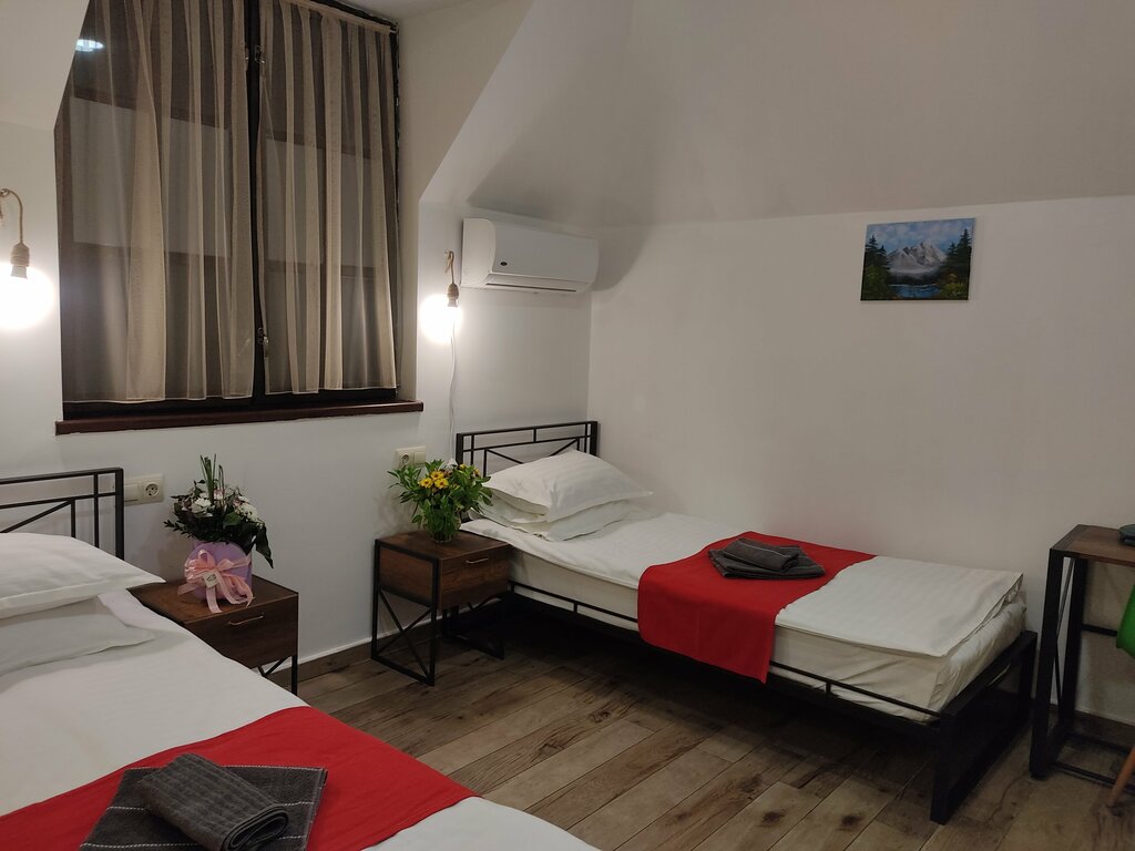 Blur Inn Gallery Hotel