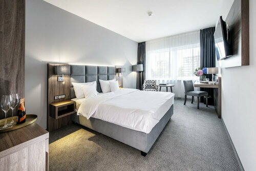 DB Hotel Wrocław, Забронировать Отель Старе Място Вроцлав