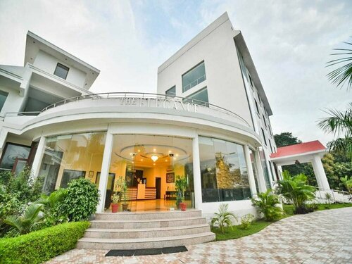 The Elegance Resort, Забронировать Курортный отель Отели штата Раджастхана 3 звезды, 3*