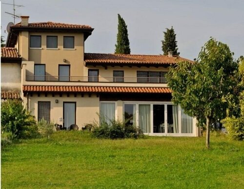 Monte Maino Bed & Breakfast, Забронировать Отель Отели Ломбардии с парковкой, Парковка