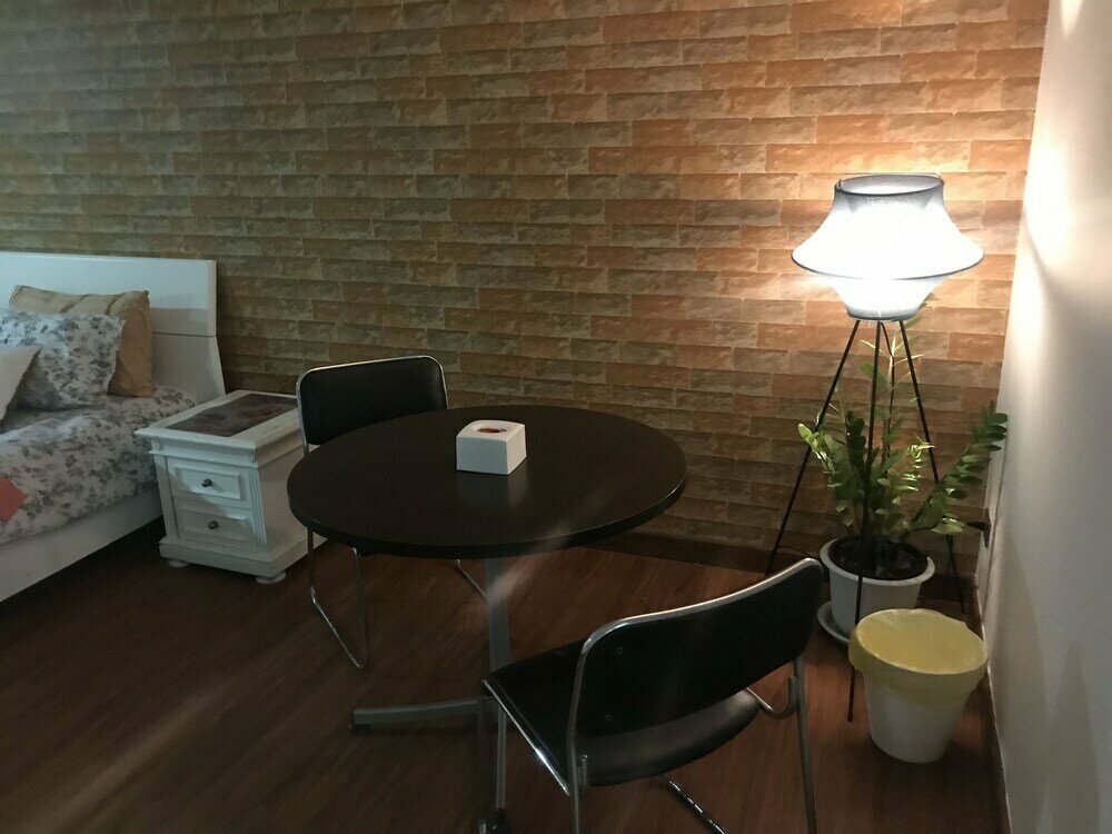 Affordable Serviced Apartments in Nana Omni Tower - Prime Sukhumvit location