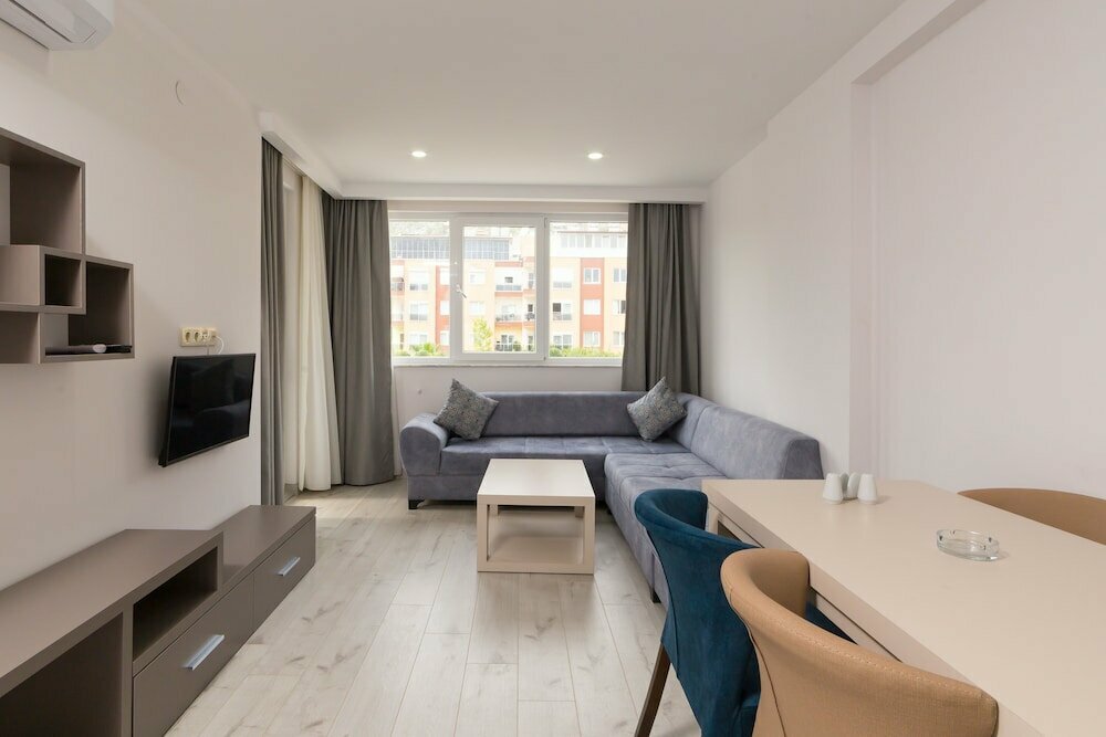 Demak Suit Homes