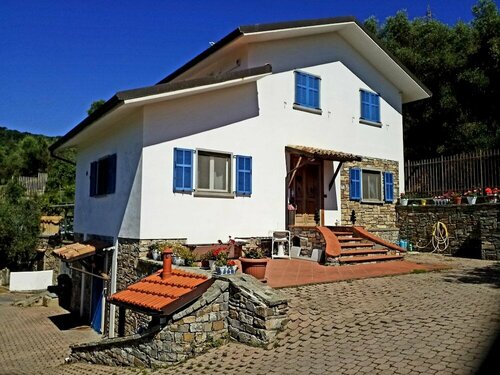 Mama chioccia b&b, Забронировать Отель «постель и завтрак» Отели Ривьера-дей-Фьори с парковкой, Парковка