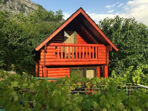 Holiday Homes & Bungalows Povija, Boek Vakantiehuis Niksic County Villa's, Villa