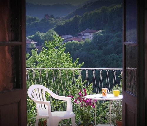B&B Emanuela, Брондау Таңертеңгі аспен бірге түндеу Gozzano 