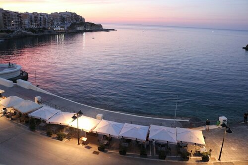 Pebbles Appartment, Varaa Huoneisto Gozo hotellit, joissa on pysäköinti, Pysäköinti