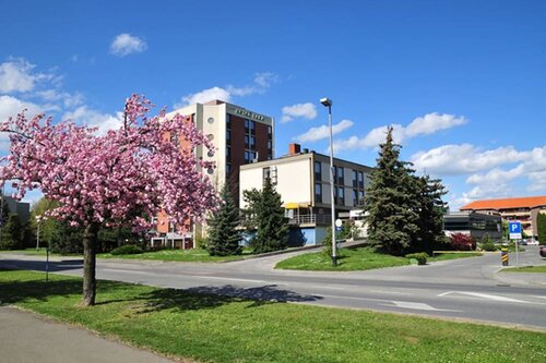Hotel Park, Забронировать Отель Отели Меджумурская жупания с парковкой, Парковка