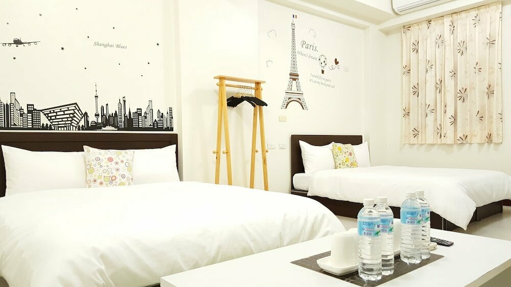 Small Wide Home