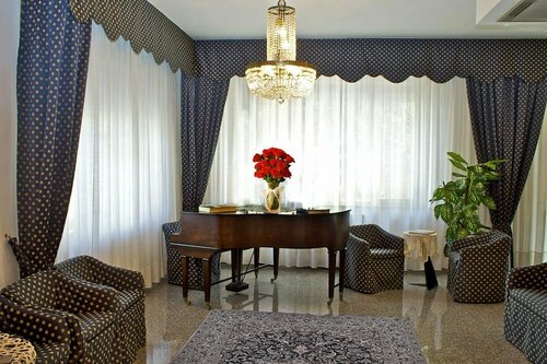 Hotel Massarelli, Забронировать Отель Отели Val di Chiana с завтраком, Завтраки