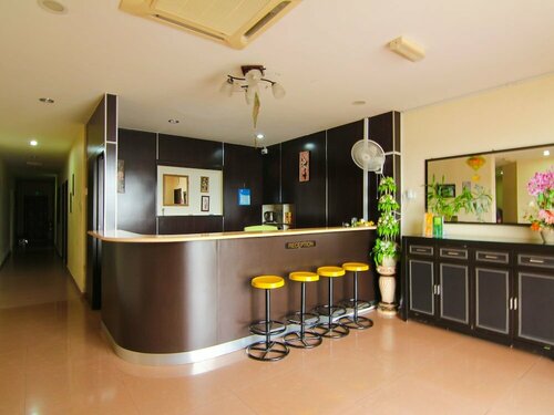OYO 43962 Ezzy In Hotel, Reserva ahora Hotel Hoteles en Sitiawan con aparcamiento, Aparcamiento