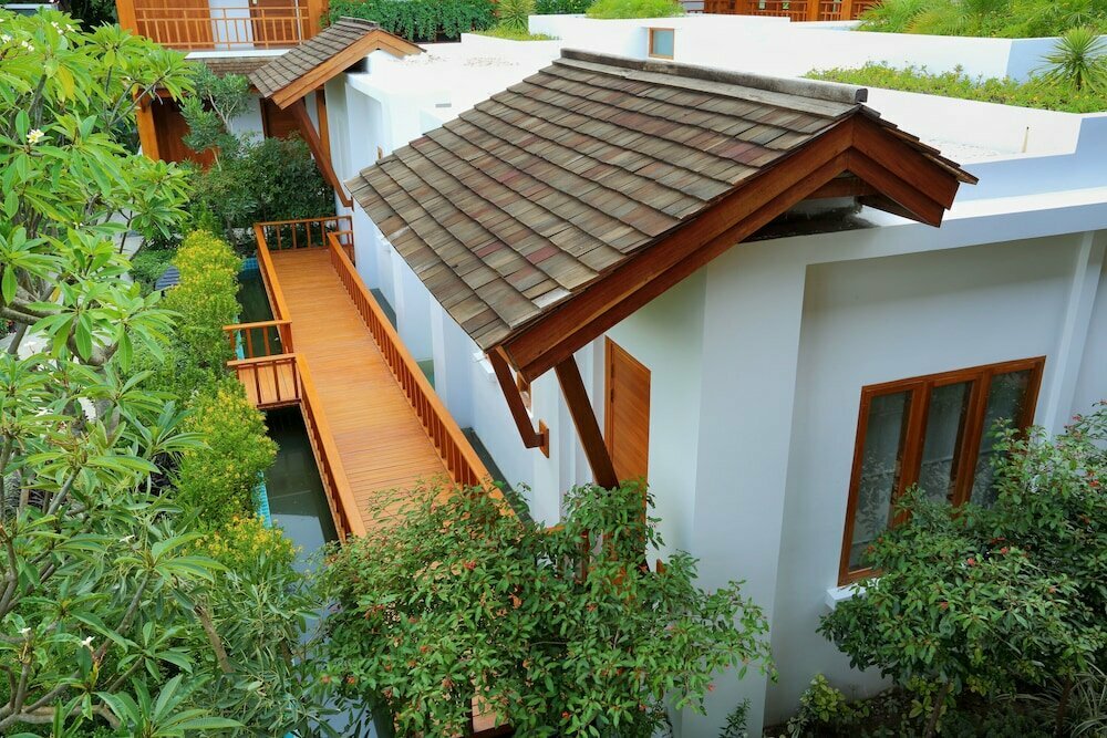 Mount Inle Hotel & Resorts
