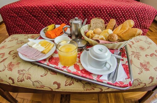 Hotel Bucsky, Забронировать Отель Нова-Фрибургу штат Рио-де-Жанейро