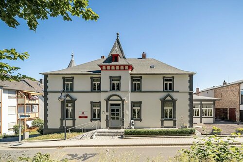 Le petit Palais - Hotel/Pension, Book Apartment Hotels in Garz with Parking, Parking