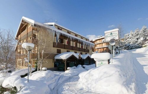 Park Hotel Fanano, Забронировать Отель Отели Чмоне с бассейном, Бассейн