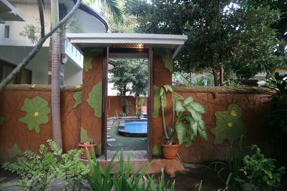 Susan Bungalow