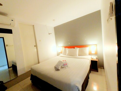CityOne Xpress Semarang, Rezerwuj Hotel Hotele w Central Java z Parkingiem, Parking